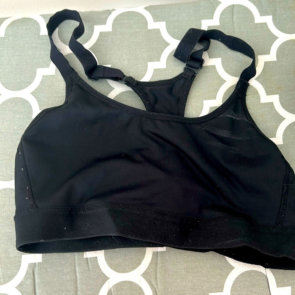 A black sports bra barely used.